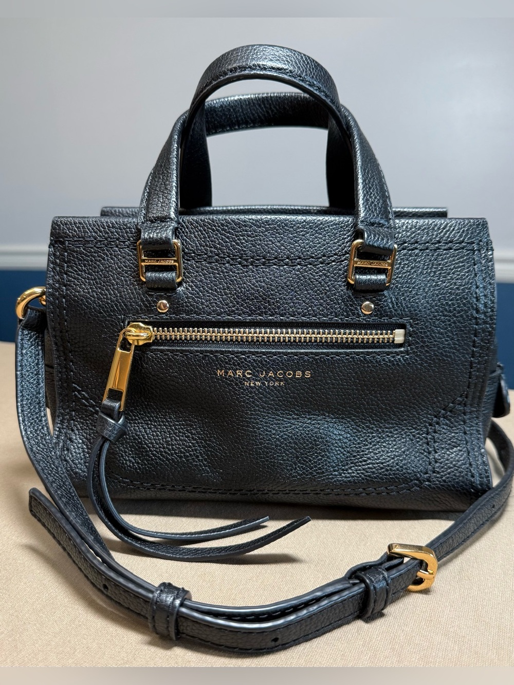 ✨ Authentic Marc Jacobs Mini Cruiser Satchel✨ Style M0015022-001 | Black Leather